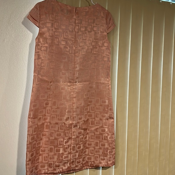 Elegant dress with back closure, pink color, size 4 - Picture 3 of 5